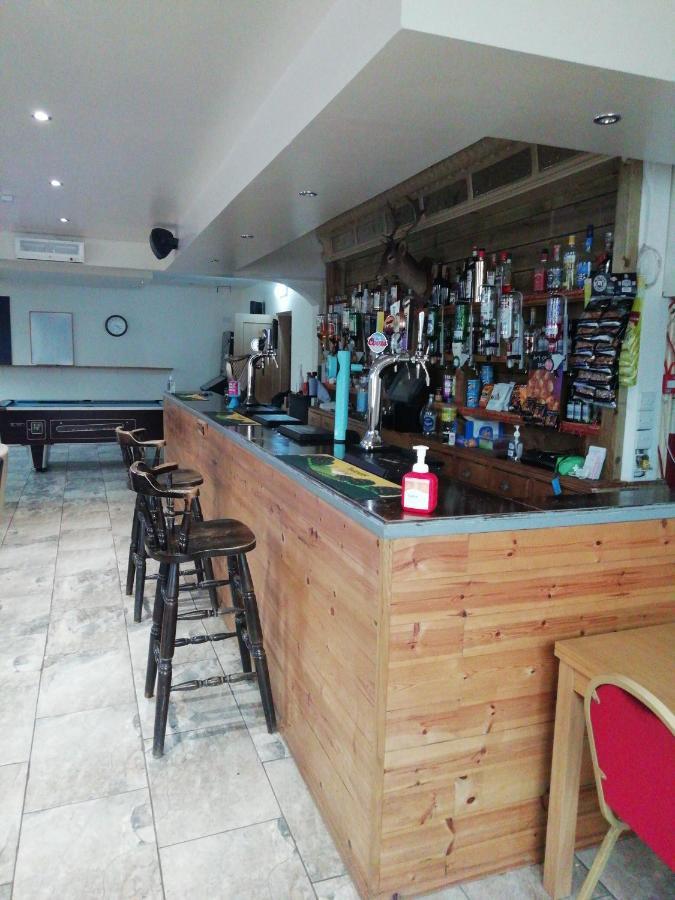 The Antelope Hotel Merthyr Tydfil Buitenkant foto